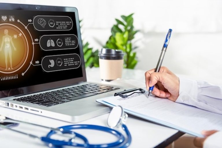 Informatika Kesehatan: Transformasi Teknologi dalam Dunia Pelayanan Medis